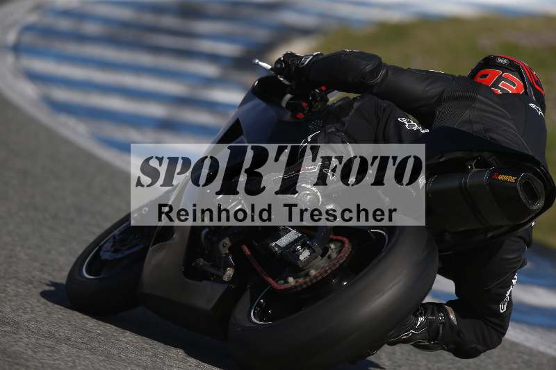 /Archiv-2024/01 26.-28.01.2024 Moto Center Thun Jerez/Gruppe gruen-green/backside